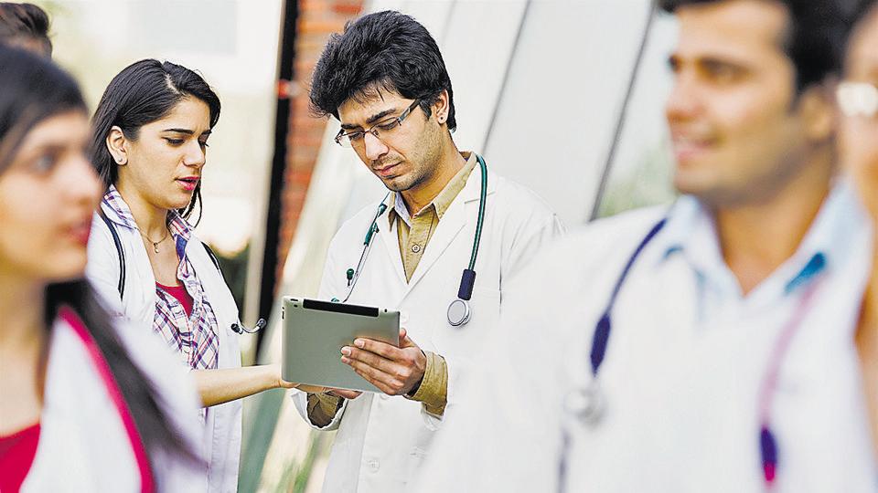 Get MBBS admission in Madhya Pradesh 2021|admission process|Fee  Structure|Top Medical Colleges
